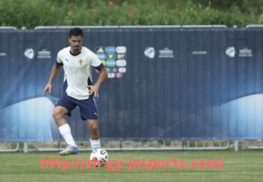 JN江南体育-英超球员年薪一览表，揭示各俱乐部薪资结构差异